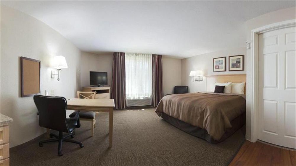 Candlewood Suites Houston The Woodlands By Ihg Exterior foto